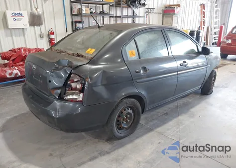2010 Hyundai Accent Gls z USA, uszkodzony, nr VIN KMHCN4AC1AU467738